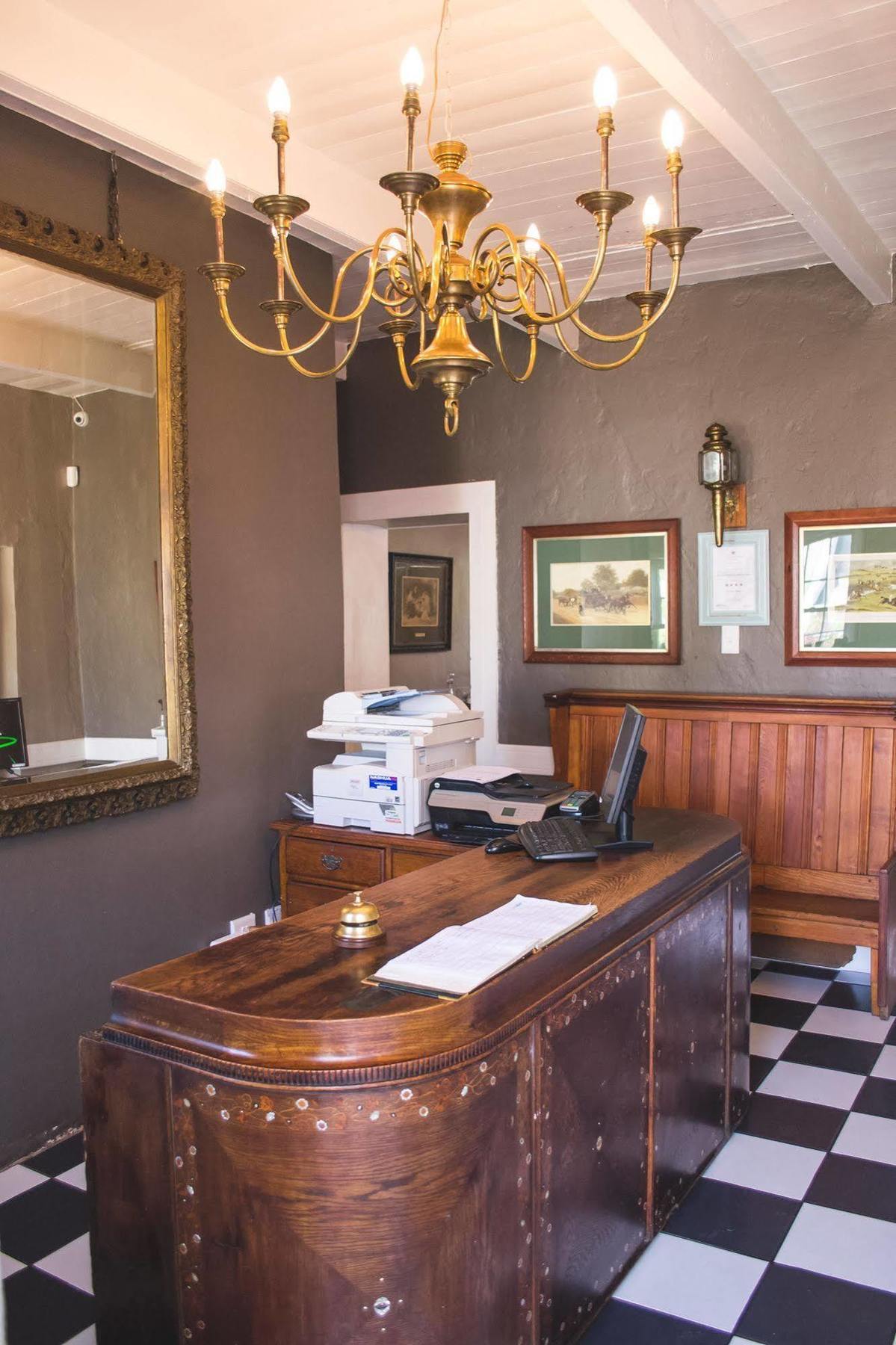 The Post House - No Children Under The Age Of 16yrs 4* Greyton